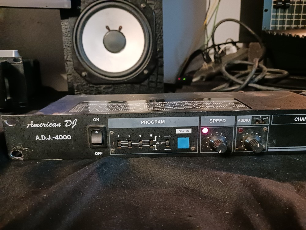 American DJ ADJ-4000 Light Control Module Rack FOR DJ LIGHT SYSTEMS