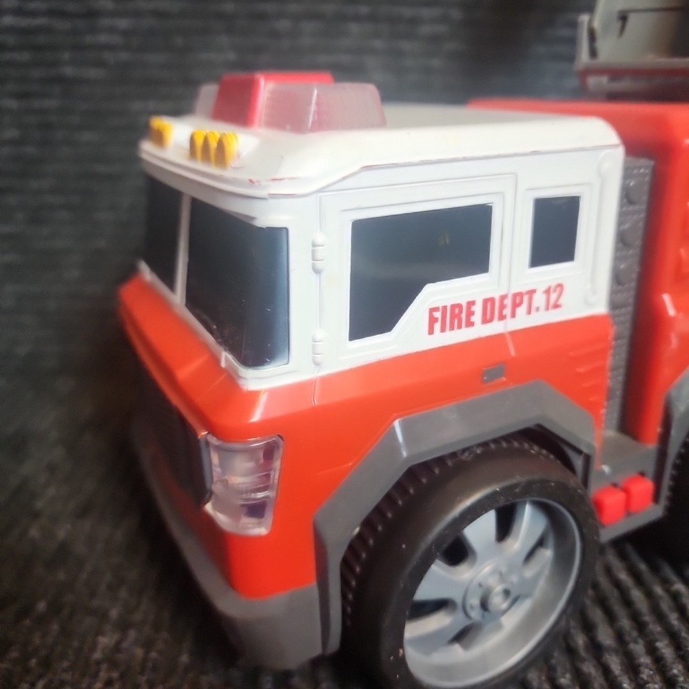 Kid Galaxy Red Pull Back Fire Truck