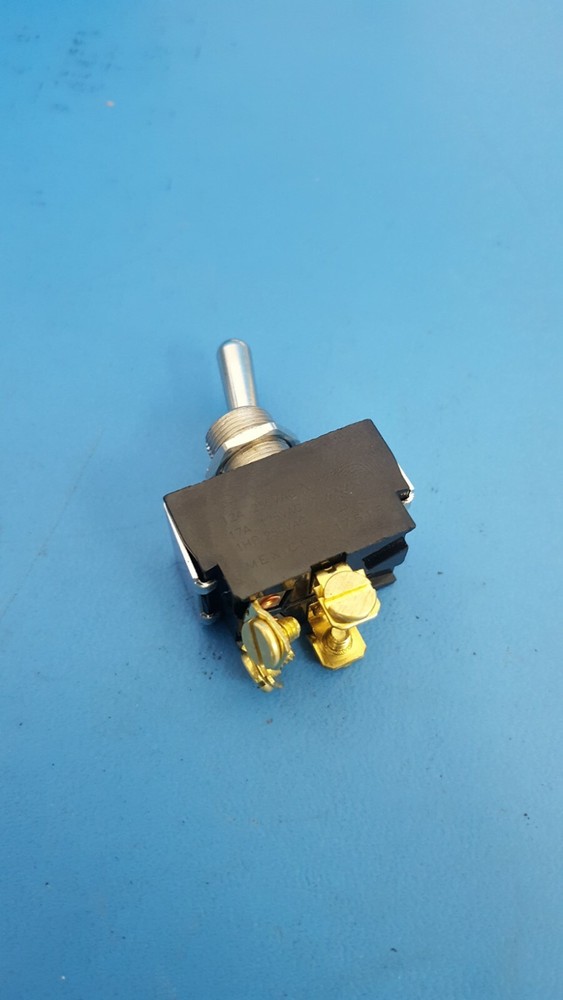 Toggle Switch 2GK54-73, Carling, 17A, 125V, DPST ON-OFF Panel Mount
