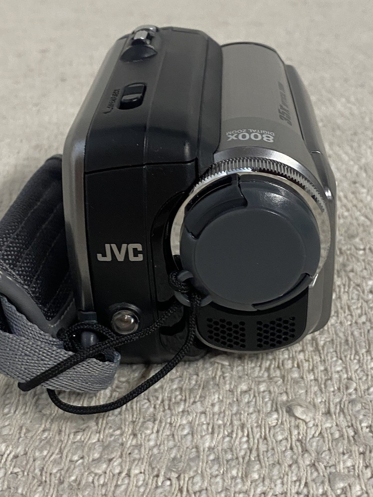 JVC GR-D850 Digital Video Camera Handheld Widescreen UNTESTED AS IS