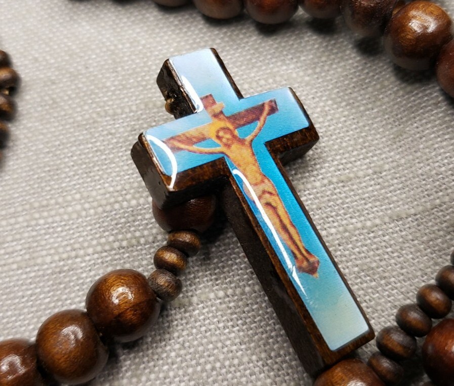 Vintage Rosary wood beads Christian H62
