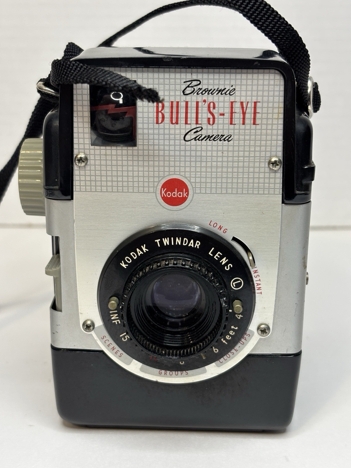 VTG Kodak Brownie Bulls-Eye Instant Film Camera w/ Twindar Lens