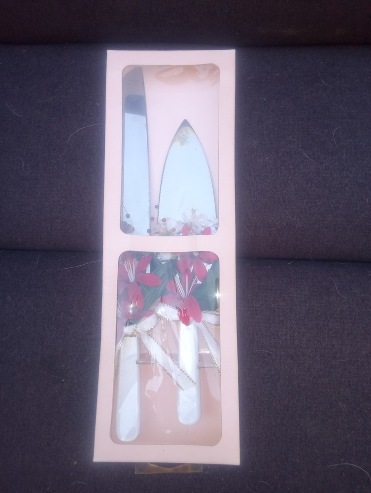 wedding cake serving set