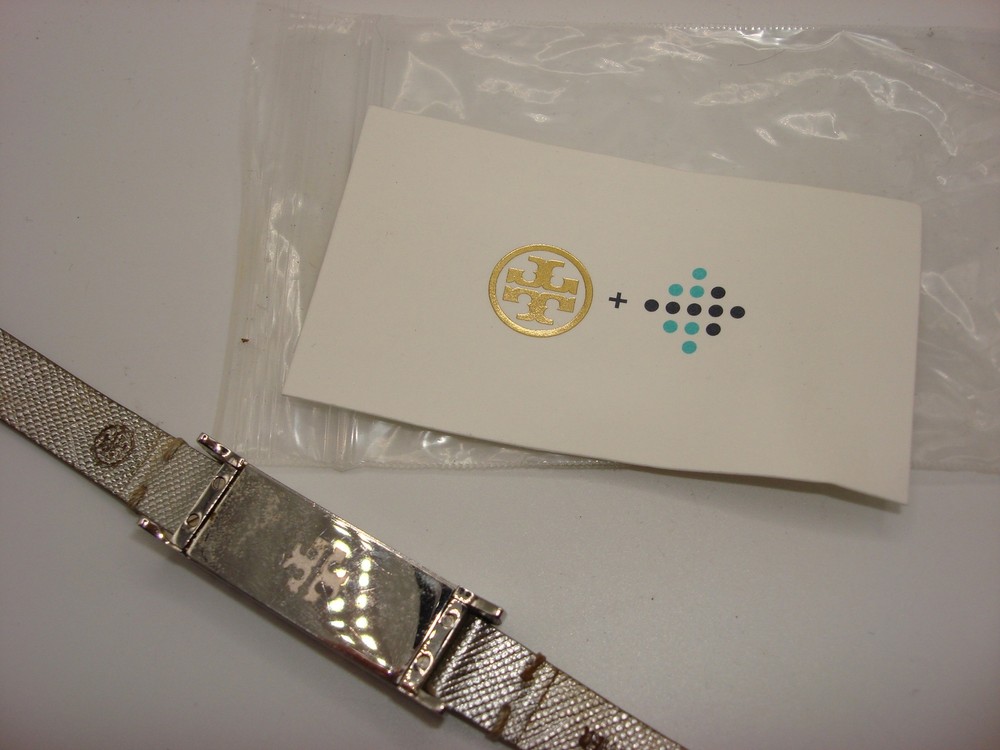 TORY BURCH FITBIT FLEX METALIC LEATHER BRACELET!