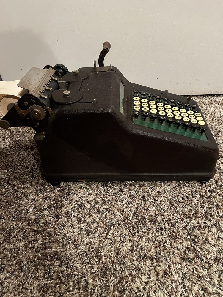 Vintage Allen Wales Desk Model Adding Machine.