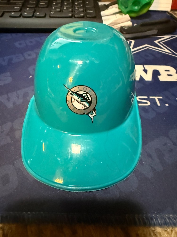 FLORIDA MARLINS--MINI PLASTIC HELMET--5" X 2 1/2"