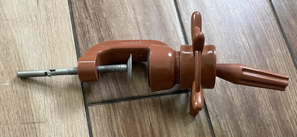 Burmax Basic Manikin Holder