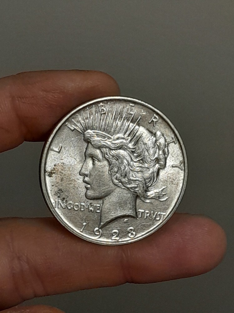 1923- D Peace Dollar BU #4