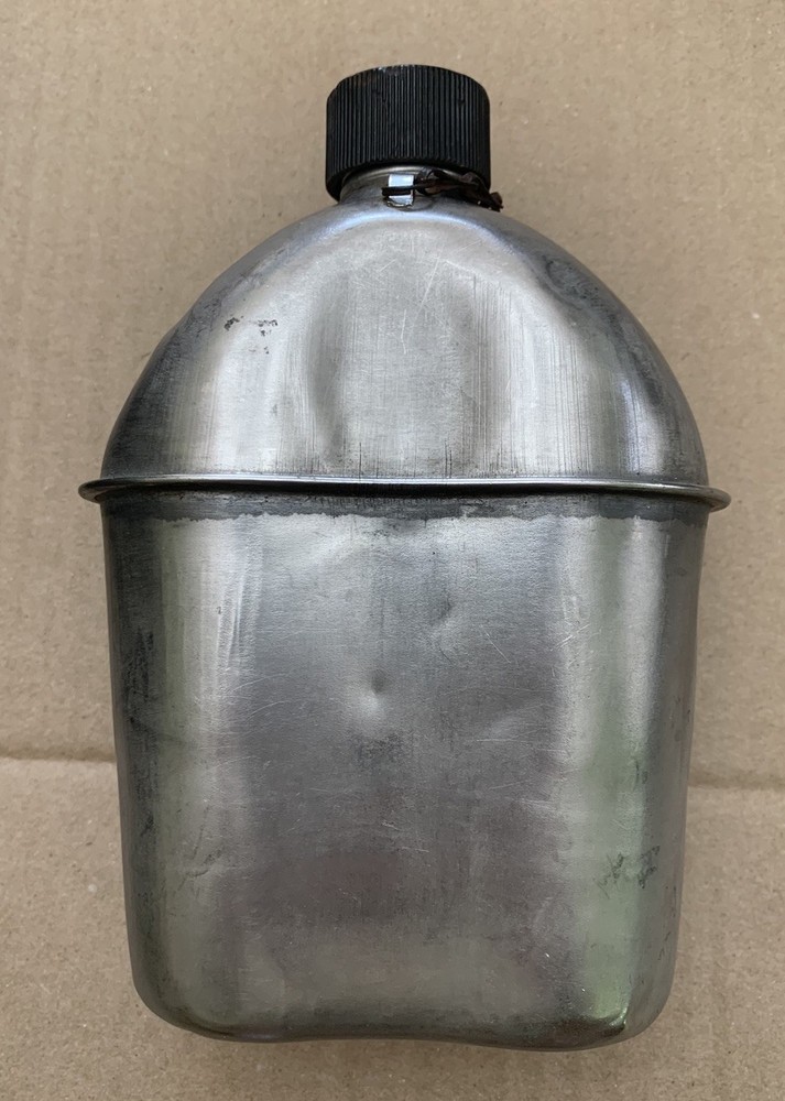 Original WWII US Military Flat-Top Canteen 1943 Dated