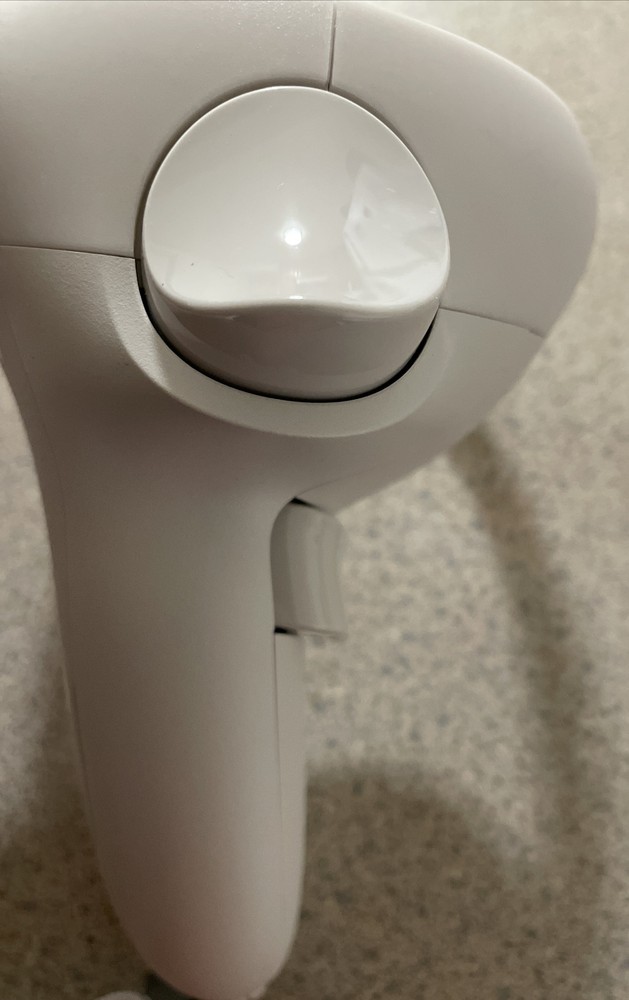 BRAND NEW "Authentic" Oculus Quest 2 Touch Controller RIGHT Hand - No Box