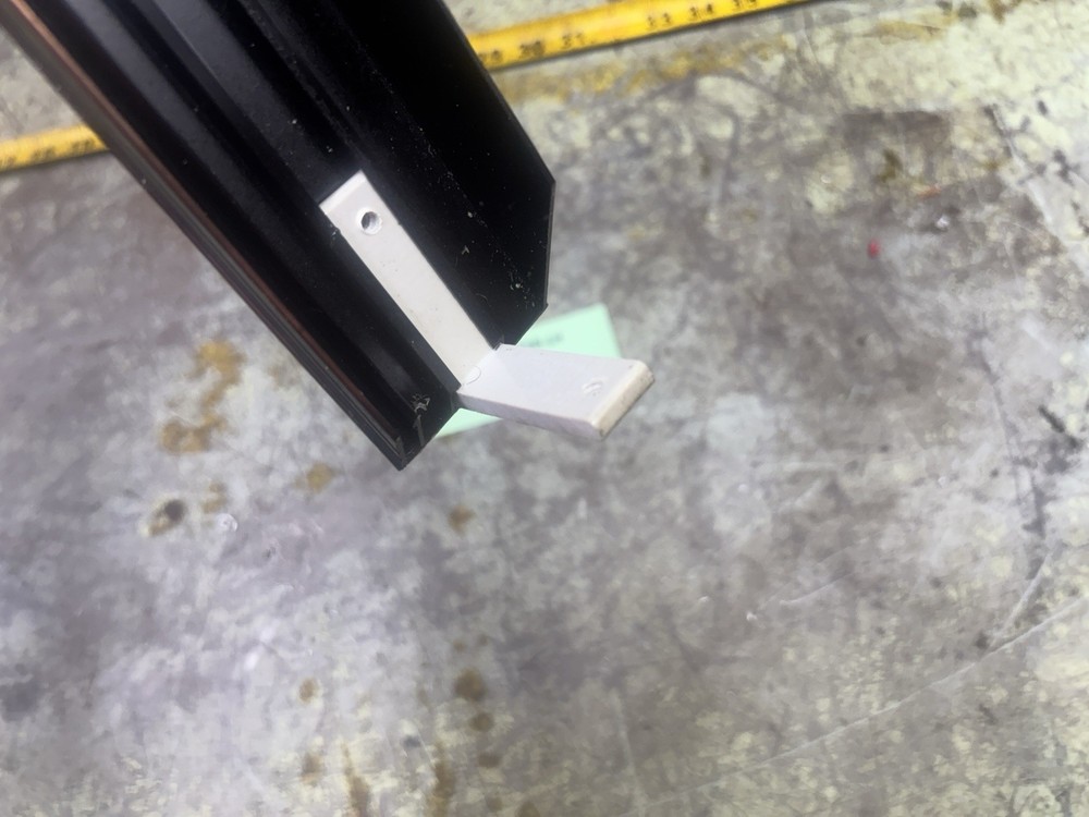 KINTERA REFRIGERATOR KGD23R-LH Too Light Panel Bracket Rail