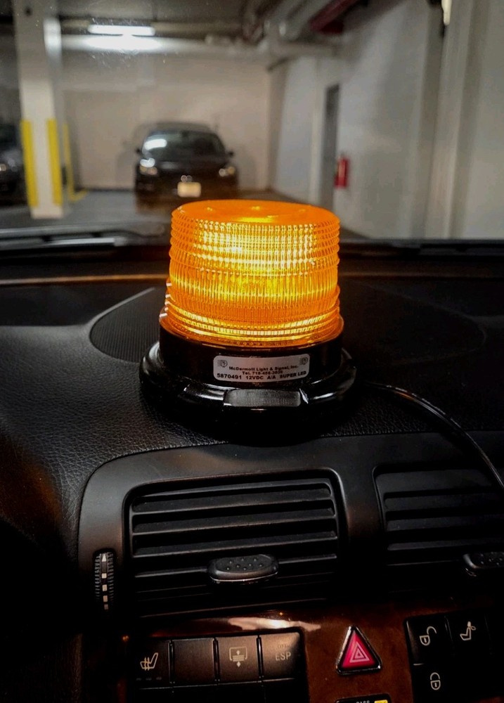 EMERGENCY STROBE LIGHT for Vehicles .NEW.  MCDERMOTT Lighting