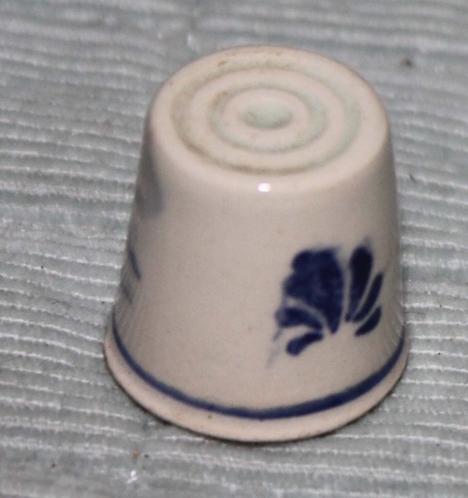 Windmill Blue & White Holland Ceramic Thimble Fast Shipping