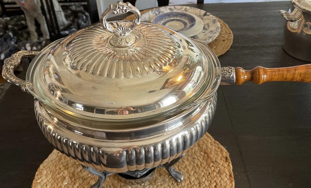 VTG ENGLISH SILVER PLATED Chafing Dish With Lid & PYREX Dish Burner and Stand