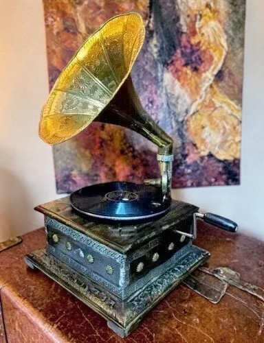 Antique Gramophone, Fully Functional Working Phonograph, win-up record player
