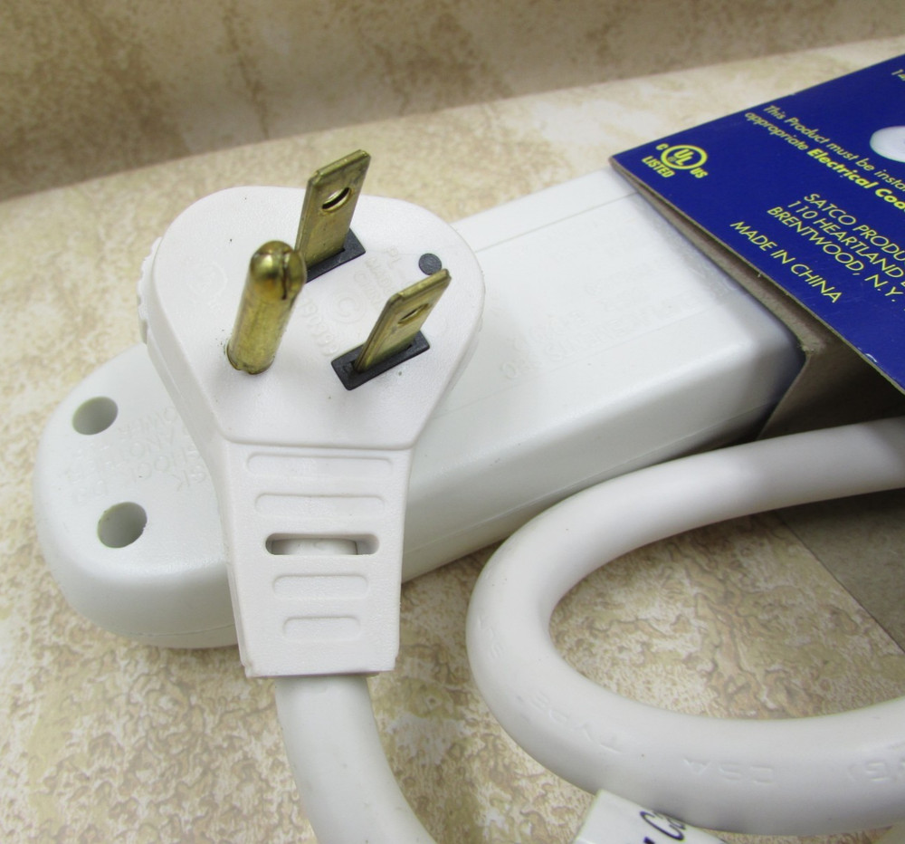 2 PACK 6 Outlet Surge Protector Electrical Strip Switch, Flat Wall Plug, 3' Long