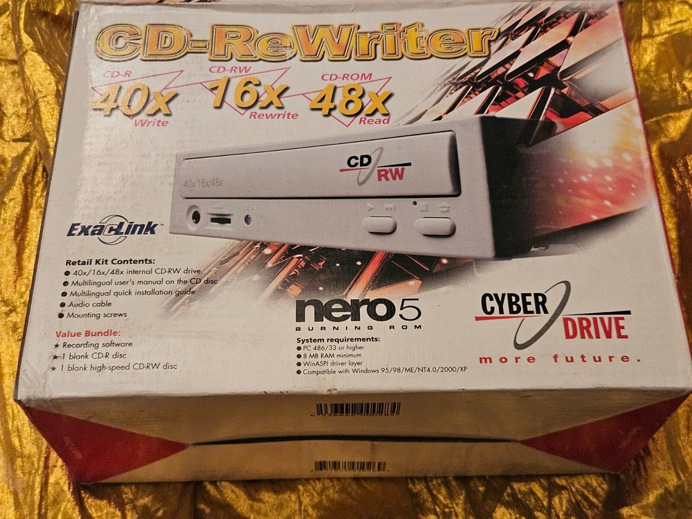 NEW CYBER DRIVE CD-REWRITER CD-R CD-RW COMPUTER DRIVE Recording Software + Discs