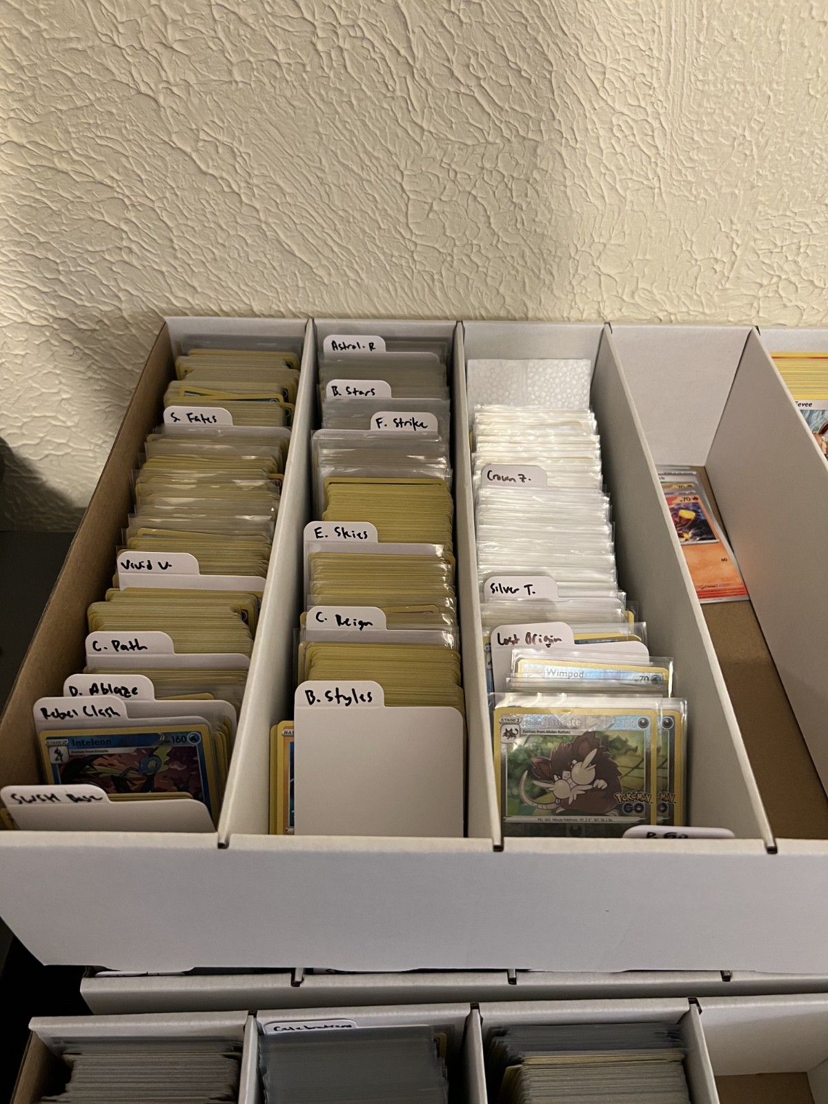 100 Pokemon Cards Bulk lot from Sword and Shield Era!! (90 C/UC + 9 Rares + 1 V)