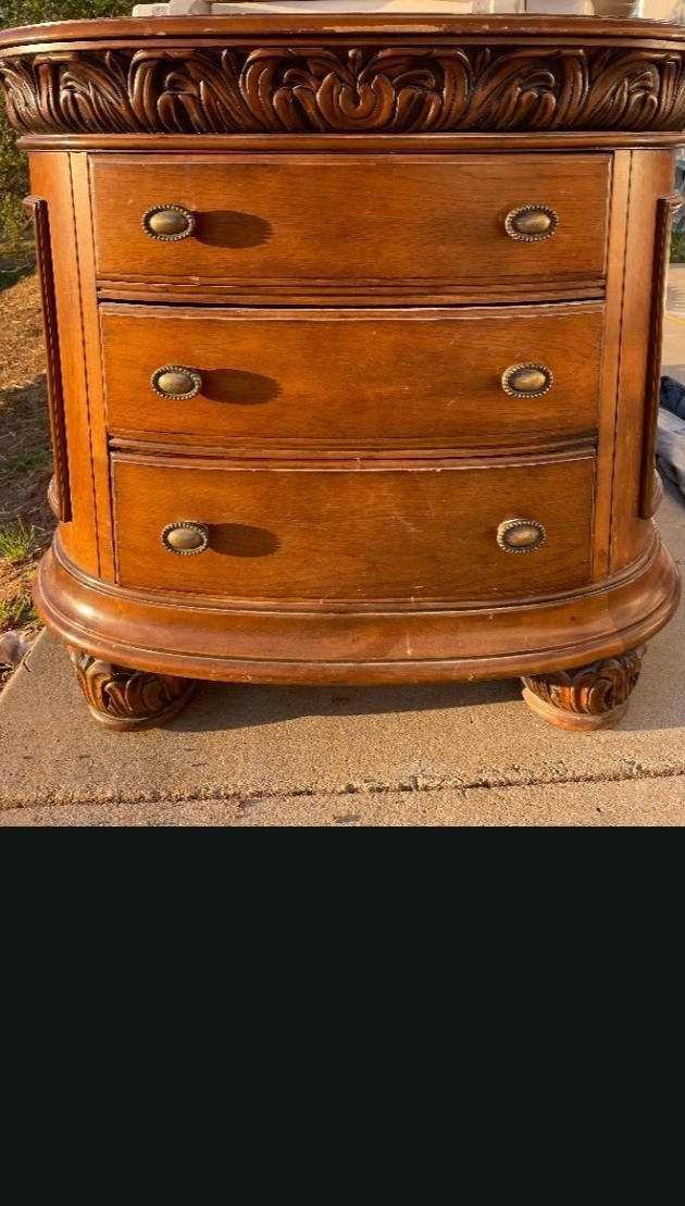RTV $1,800 POLASKI X 2 " U Pick Up" Dresser Mild Peeling/NEED Gone Asap