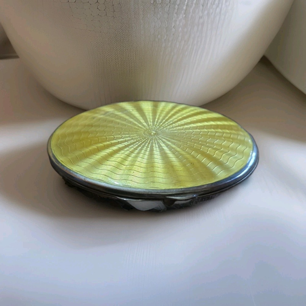 1915 Yellow Guilloche Solid Silver Powder Compact 45.78 Grams