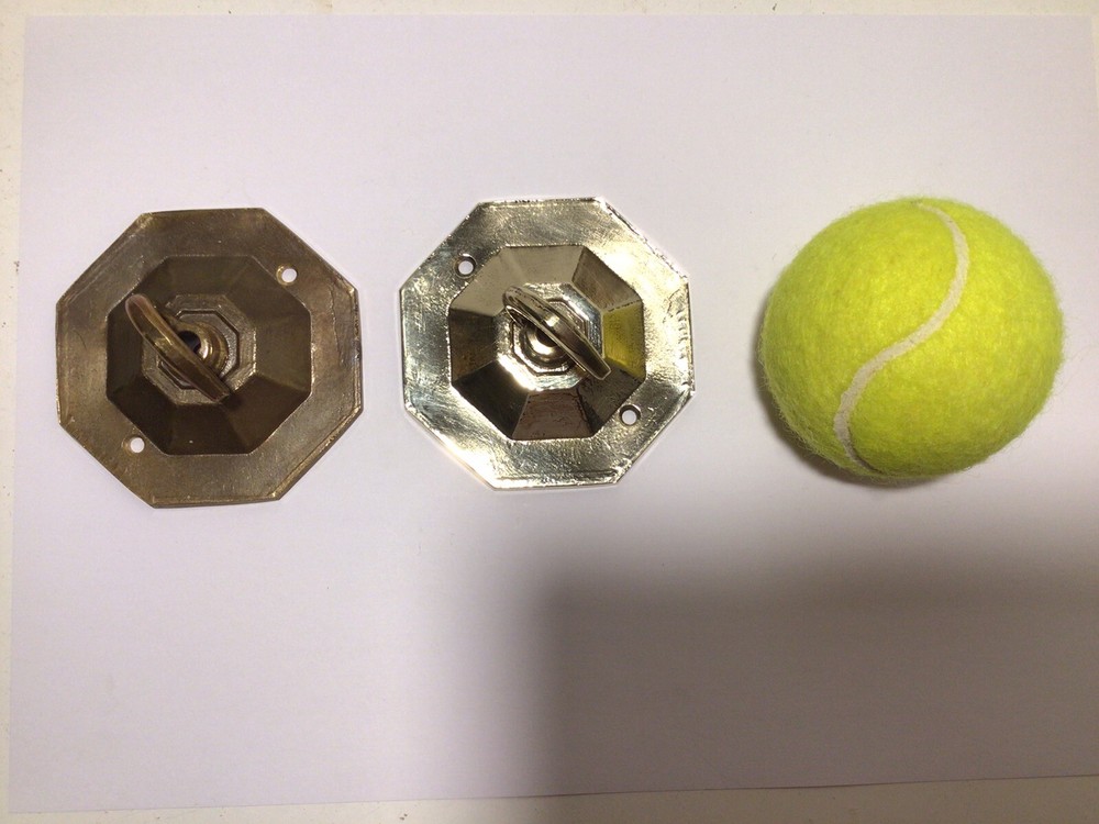 ONE VINTAGE BRASS CEILING ROSE.