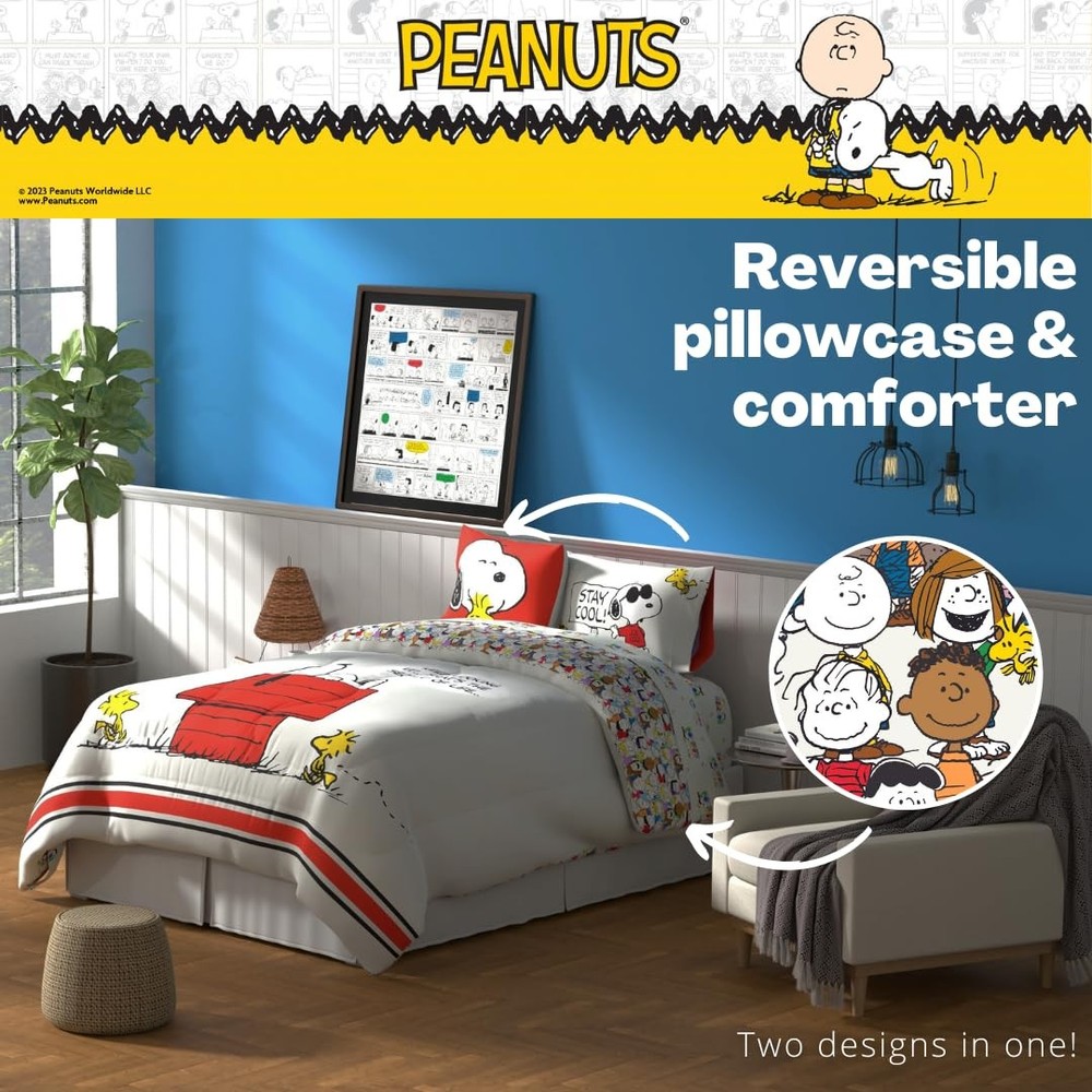 Peanuts Snoopy 5 Piece Queen Size Bedding Set Reversible Comforter Sheets