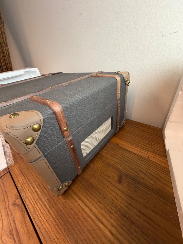 Crosley vintage trunk digital conversion turntable for RESTORATION HARDWARE