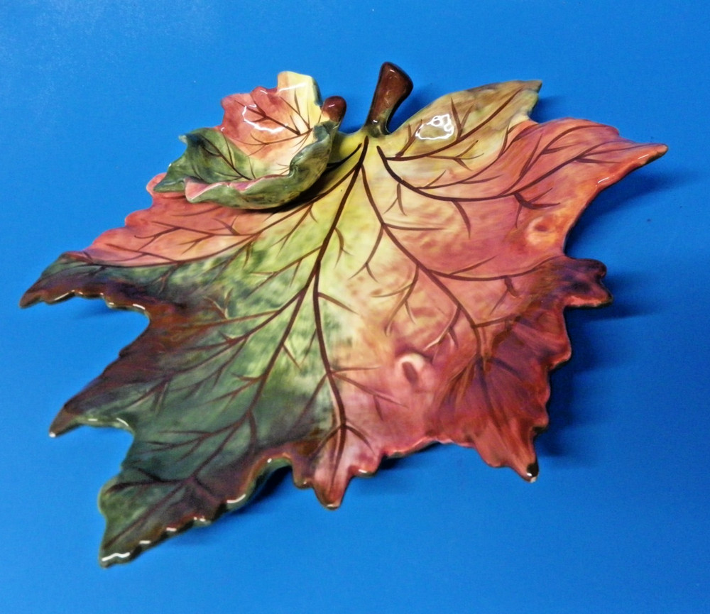 Maple Leaf Shape Ceramic Chip & Dip Server Dish Platter 10 x 9" Bright Colors EC