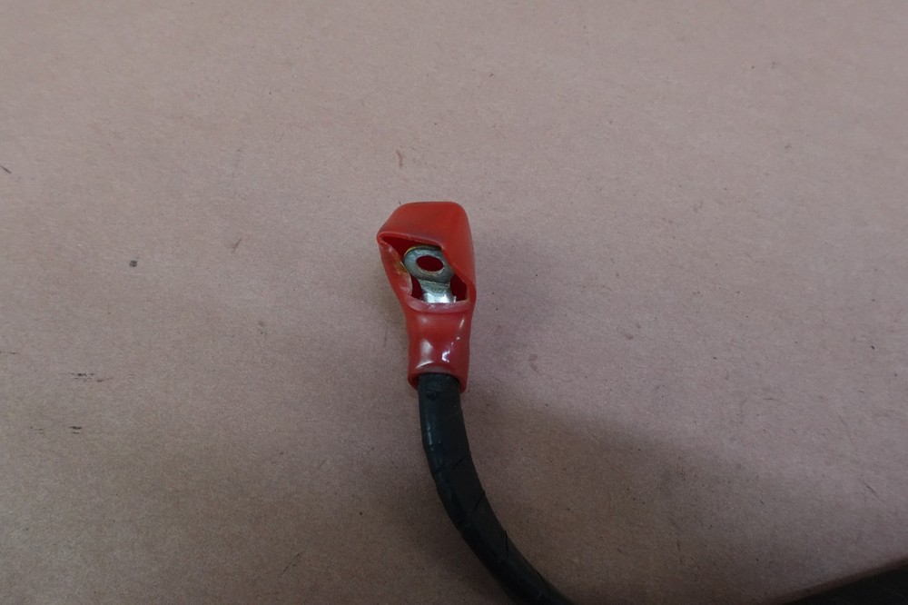 2012-2015 TRIUMPH TIGER EXPLORER Battery Positive Terminal Cable Wire