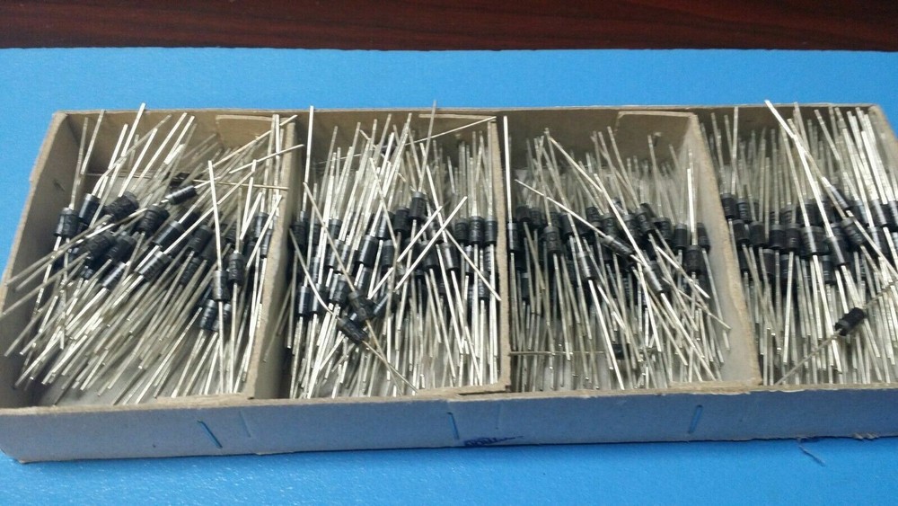 (10 PCS) R3000F-B RECTRON Rectifiers 200mA 3000V 500ns ROHS