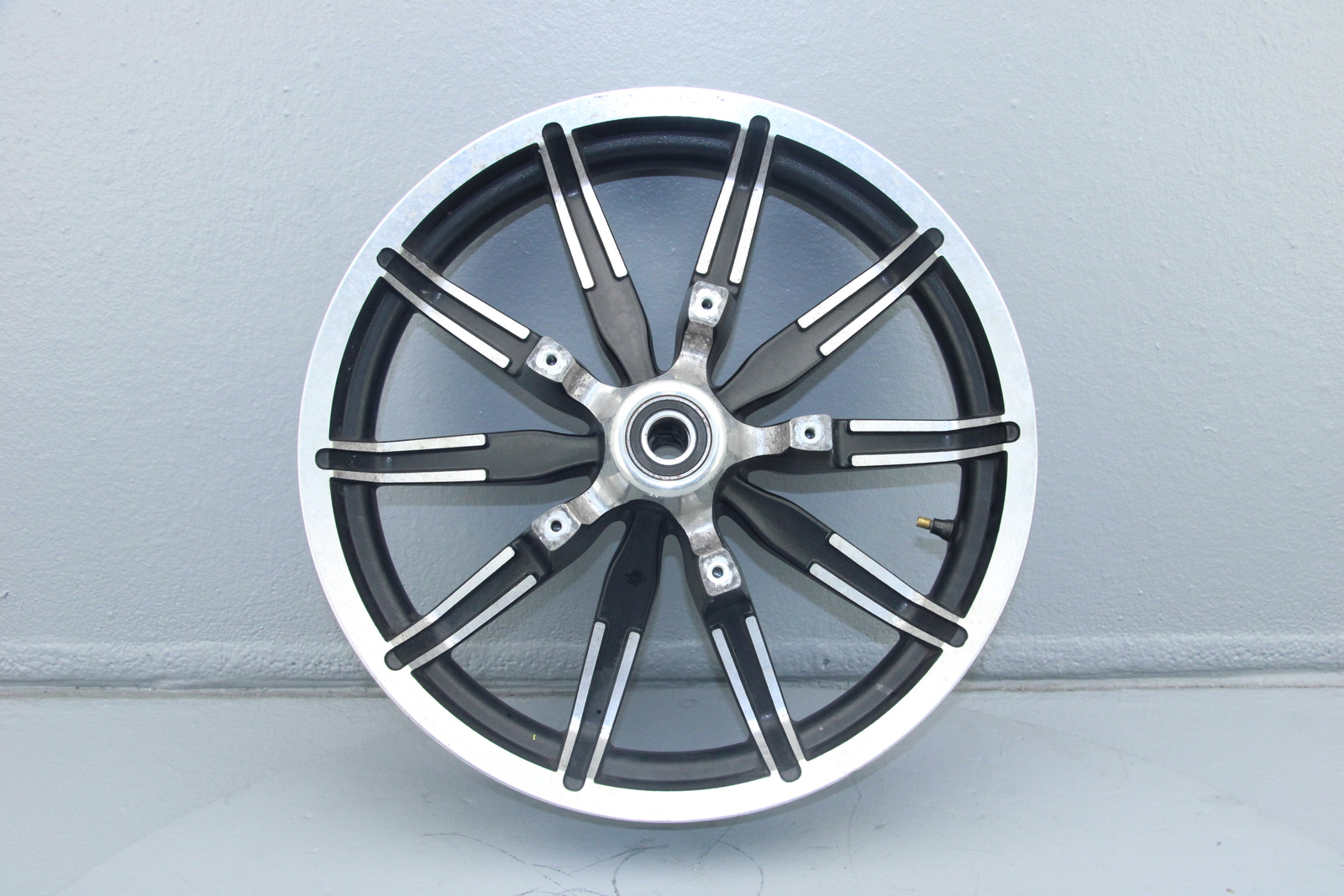 2014 Harley Road King 17" x 3.00" Front Wheel Rim IMPELLER 25mm NON ABS