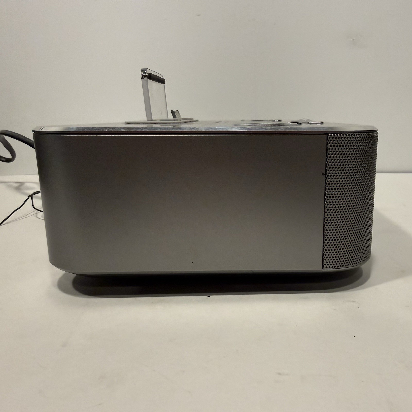 Philips DC291/37 iPod iPhone Speaker Dock Alarm Clock Tested Working