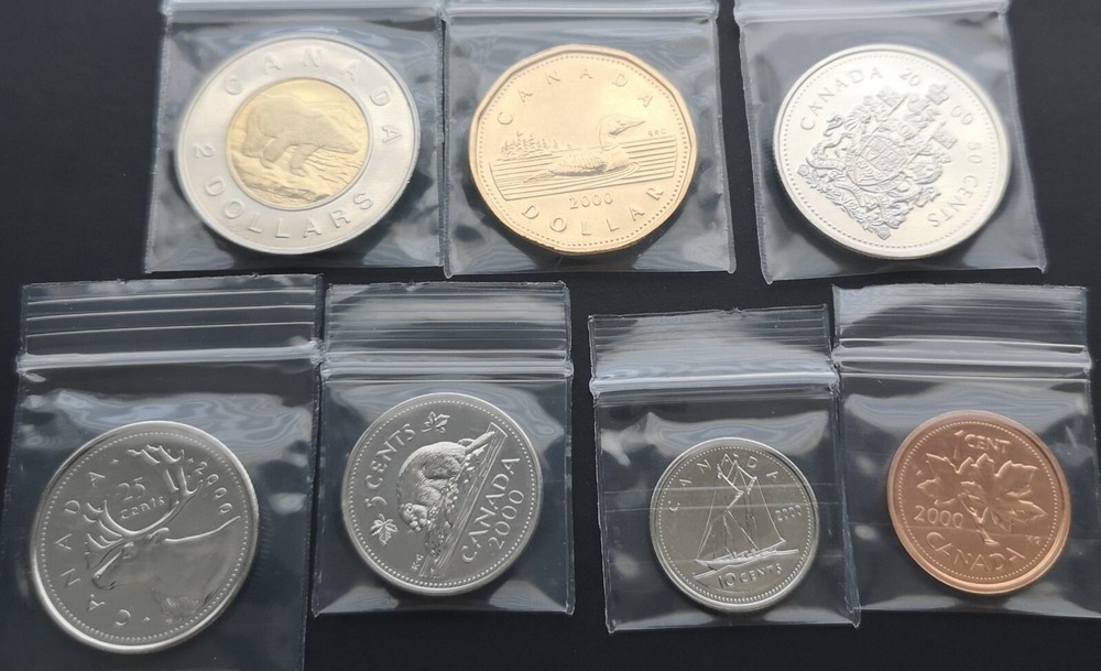***CANADA 2000W COMPLETE UNCIRCULATED COINS SET ***