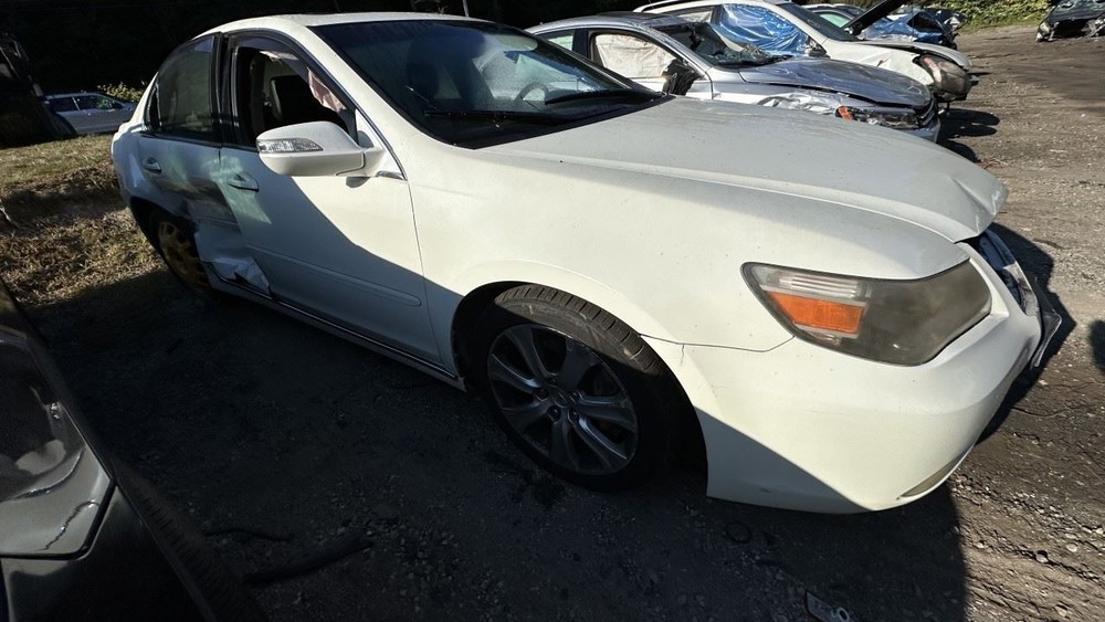 Camera/ Projector Rear View Camera Decklid Mounted Fits 2009-2010 RL OEM