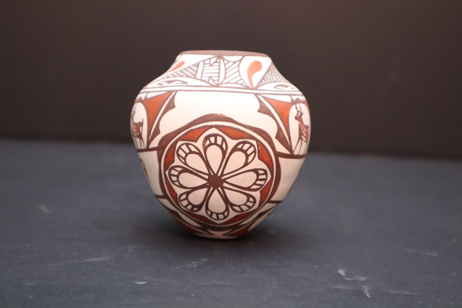 VTG Zuni Pueblo Heart-line Deer Pottery Jar Figural Pictorial Gabriel Paloma Pot