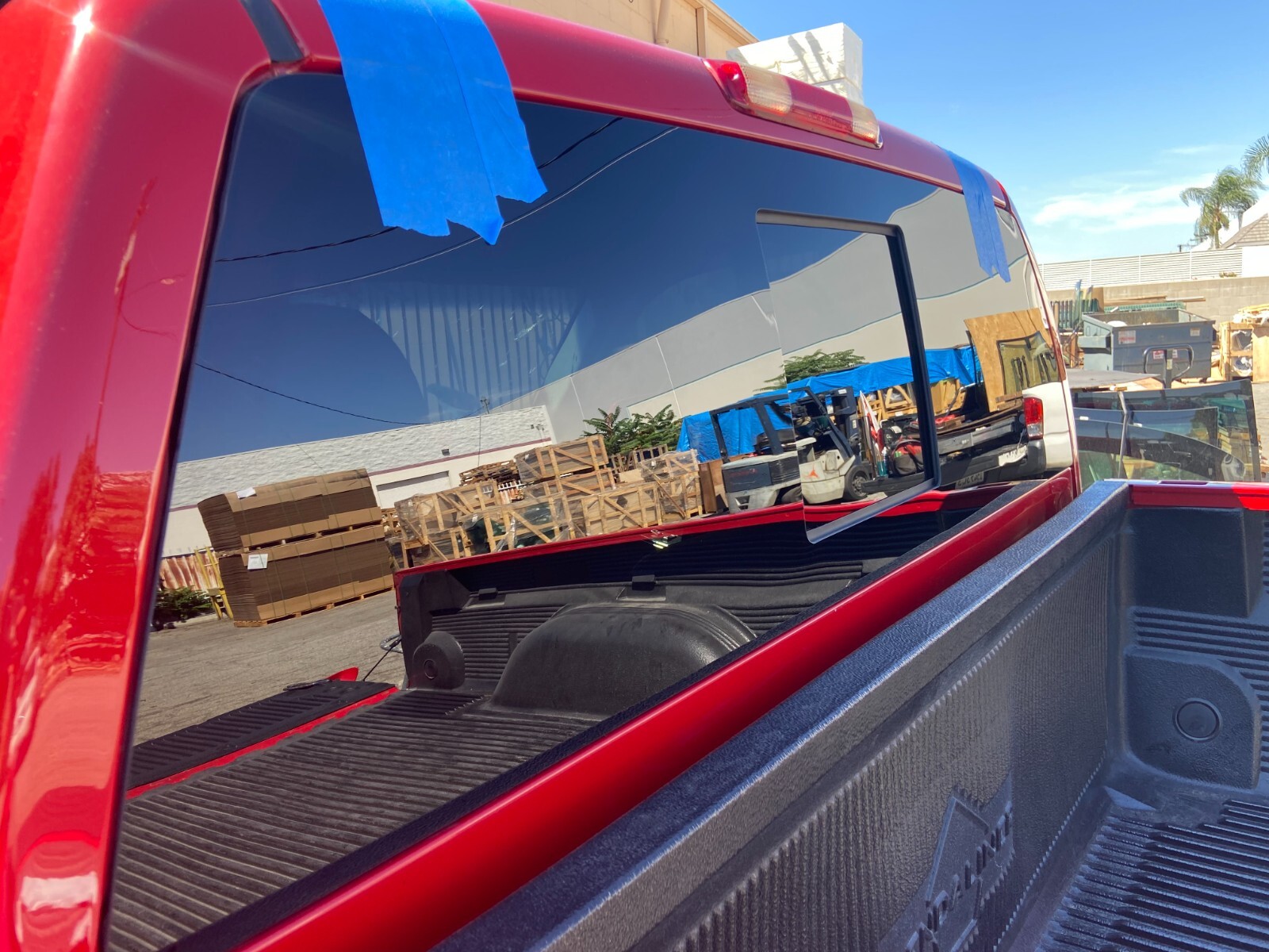 Fits 1999-2006 Chevy Silverado Manual Sliding Window Back Glass ( One Panel)