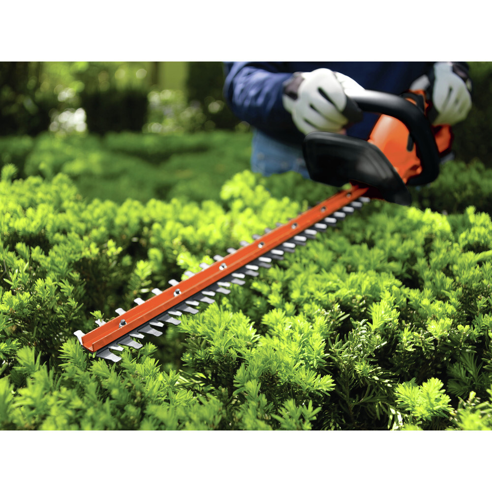 Black & Decker LHT2220B 20V MAX Li-Ion 22 in. Hedge Trimmer (Tool Only) New