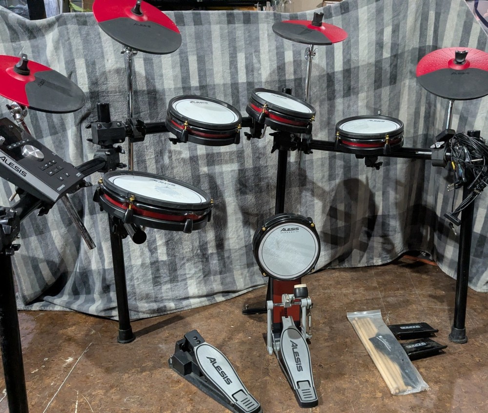 ALESIS Command X 9 piece electronic drum set