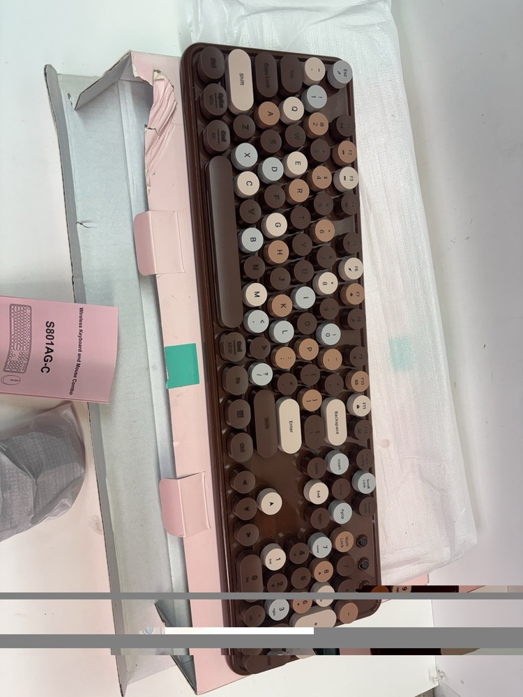 Wireless keyboard and mouse combo