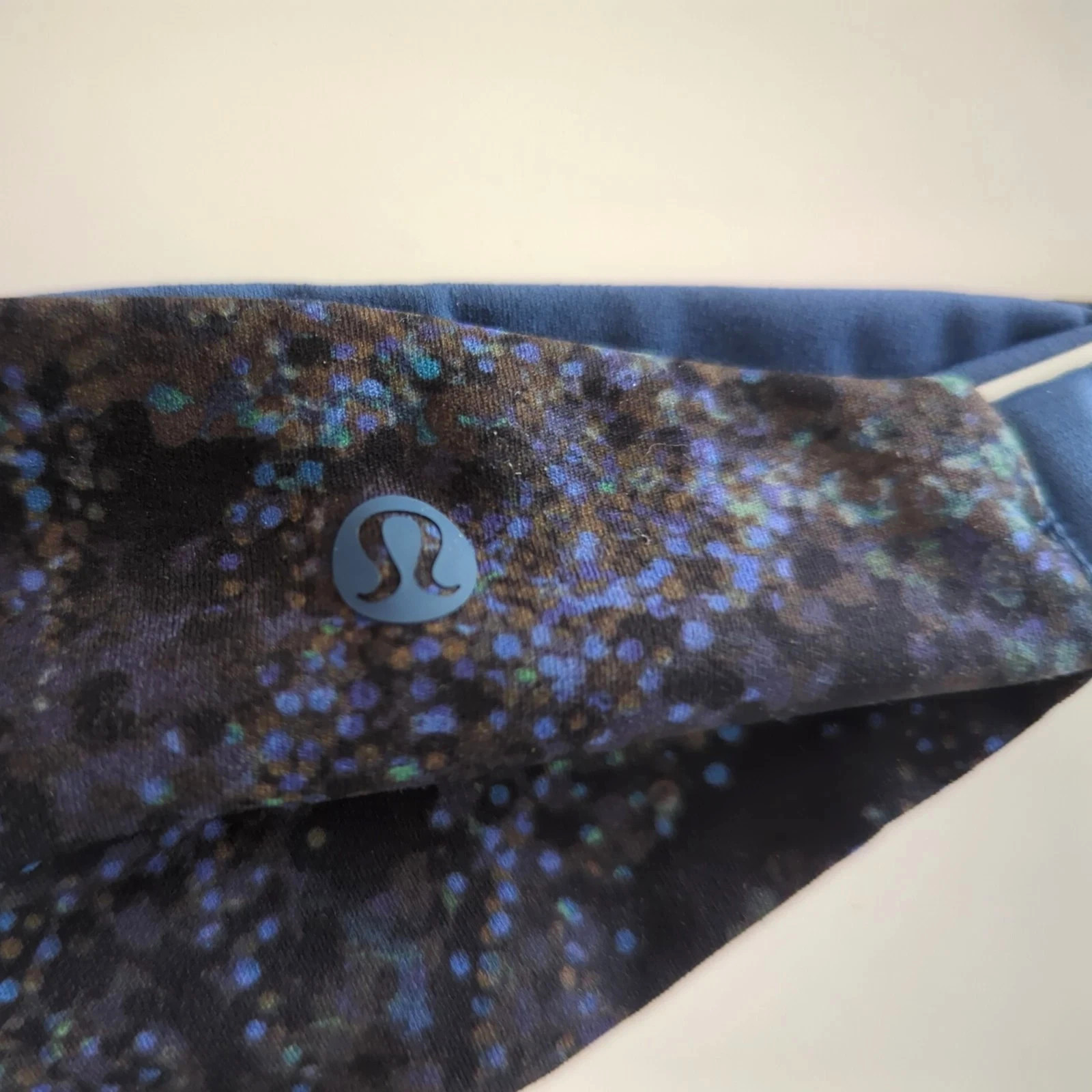 Lululemon Headband Nulu Wide Reversible Blue Print GFLB PTBL Headband One Size
