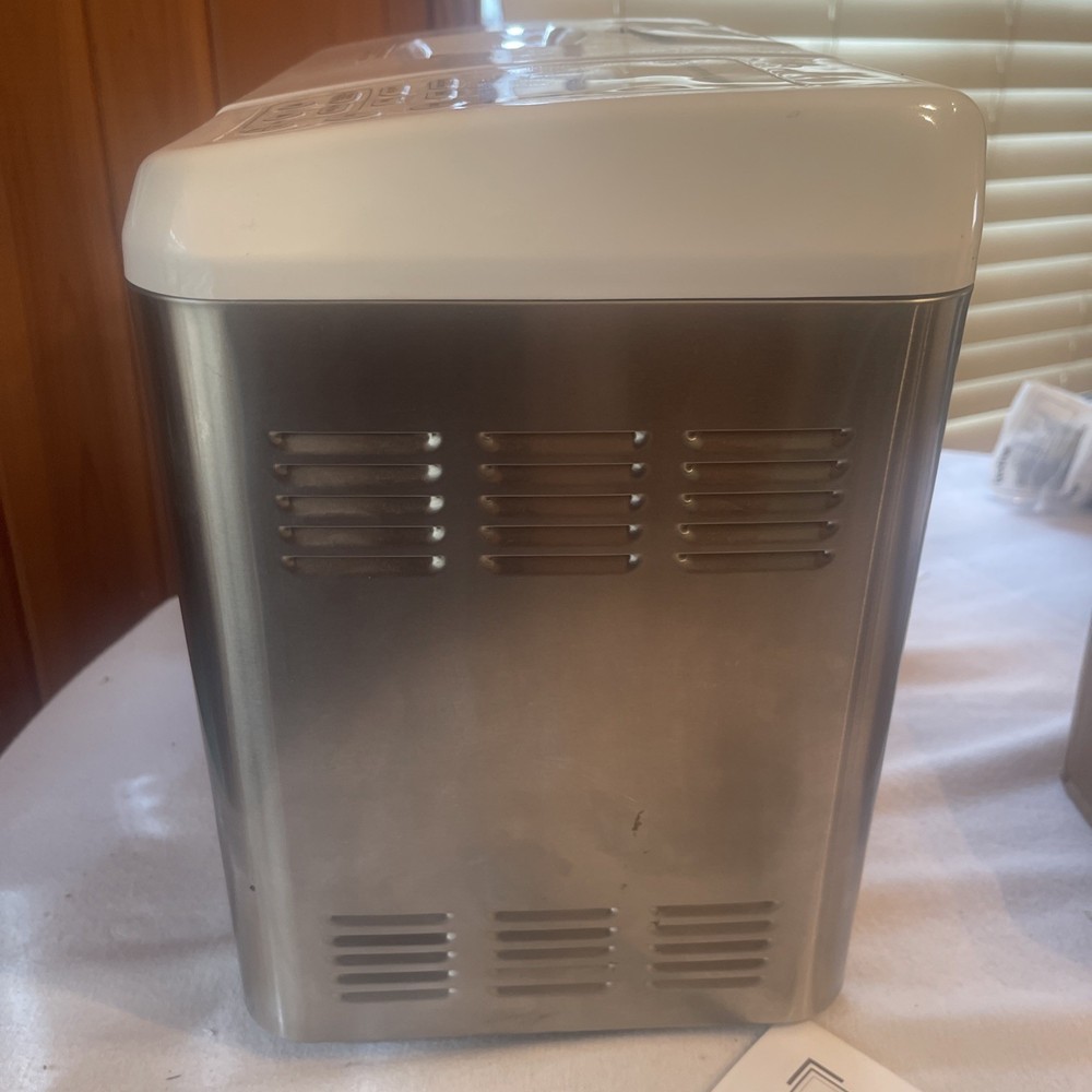 Breadman Ultimate TR2200 Bread Machine