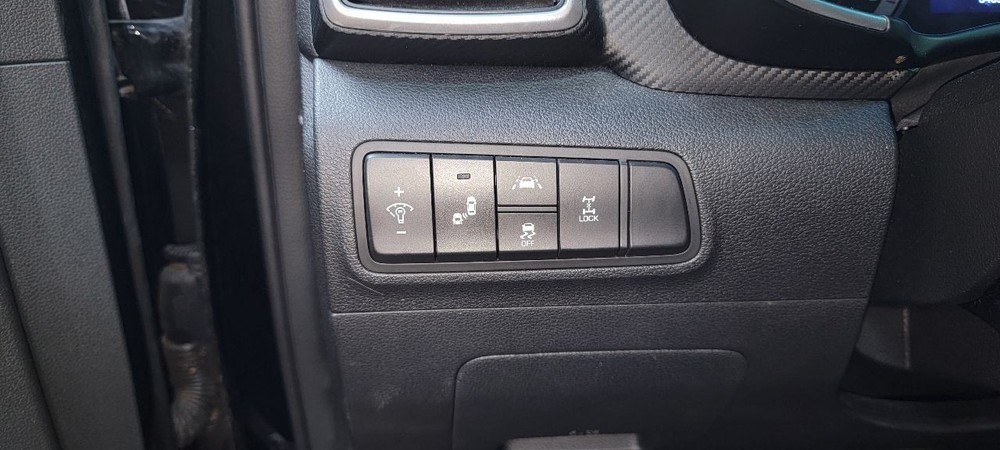 19-21 Hyundai Tucson Camera/Projector Camera Windshield Upper Center