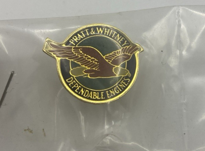 Pratt & Whitney Dependable Engines Eagle Lapel Pin Gold Tone