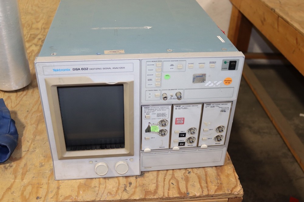 Tektronix DSA 602 Digitizing Signal Analyzer
