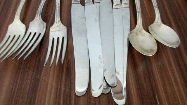 Luxor Wallace 1936 Iris Silverplate Flatware 10 pc knife spoon fork