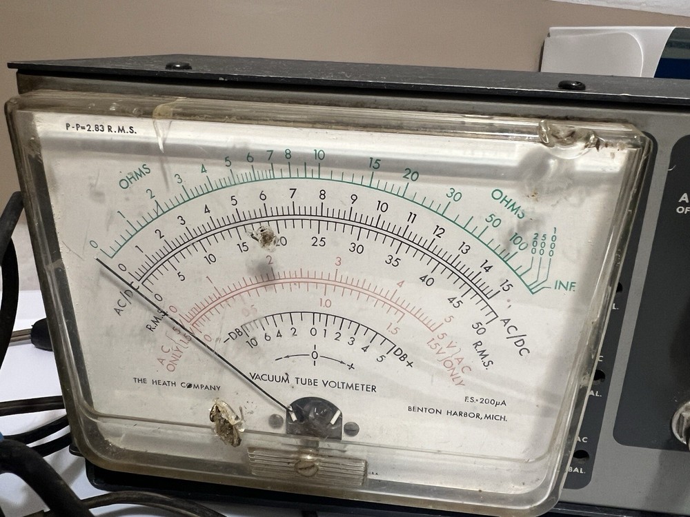 Heathkit VTVM Vacuum Volt Tube Meter IM-13 Untested Powers On