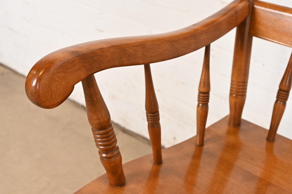 Ethan Allen American Colonial Carved Solid Maple Spindle Bench