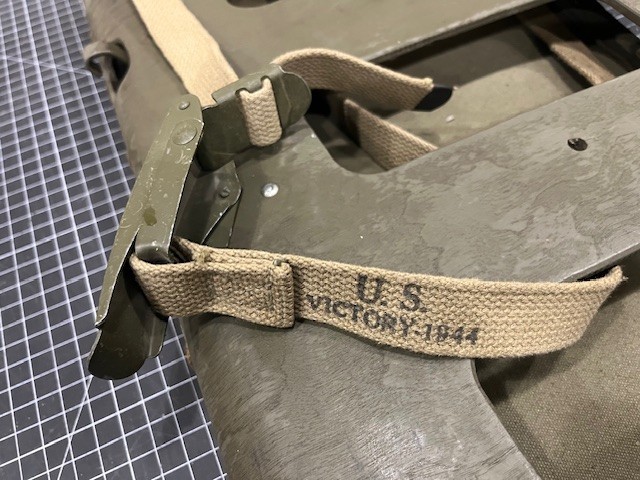 5-24-44 Dated 2nd Pattern Pack Board with Straps, American Seating