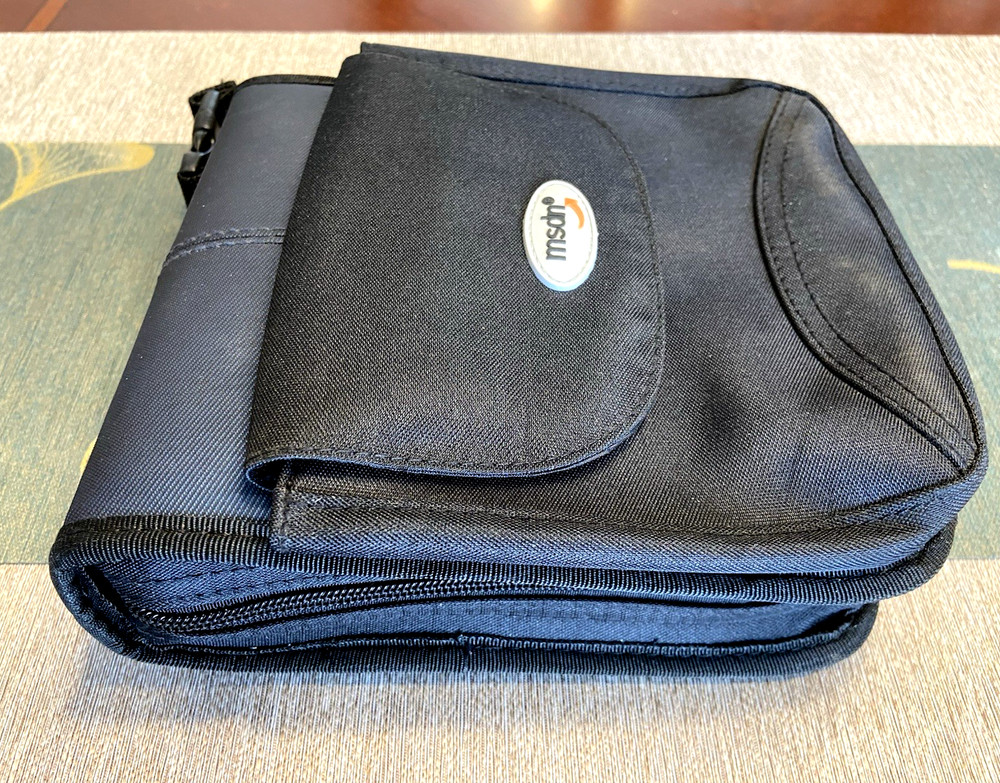 Microsoft MSDN CD DVD Carrying Case Wallet Black Blue Developer Tech Collectible