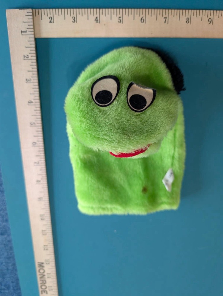 Son Shine Puppet Co. GREEN MONSTER HAND PUPPET